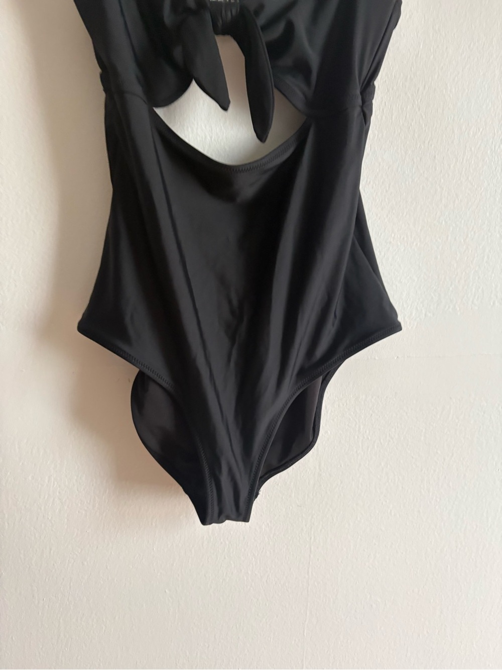 Aerie Sz M Black Cut Out Bow One Piece Swimsuit - Picture 5 of 7